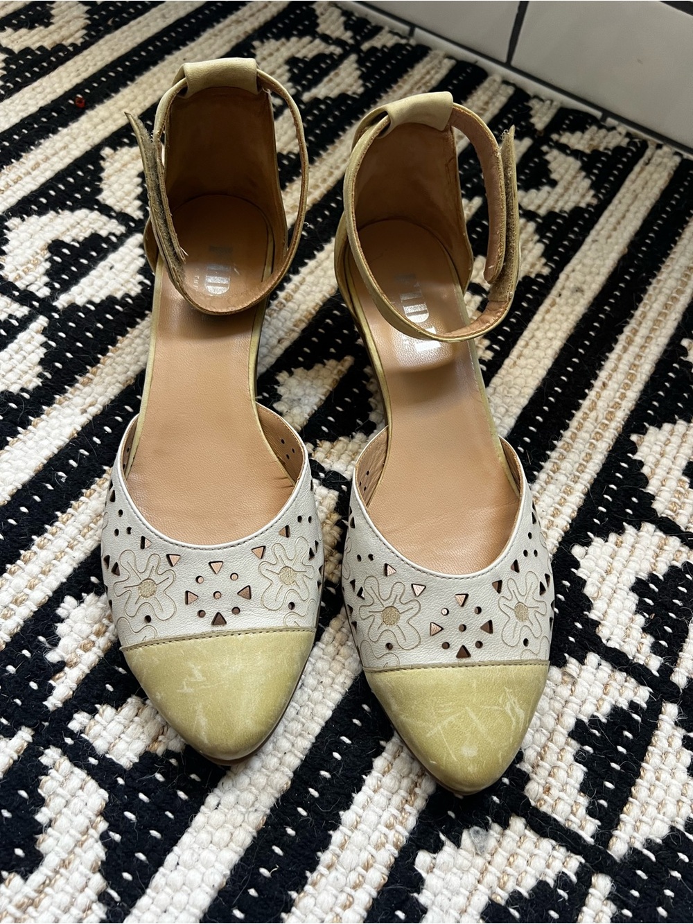 Ankle-Strap Two-Tone Pointed-Toe Heels in Cream and Light Yellow